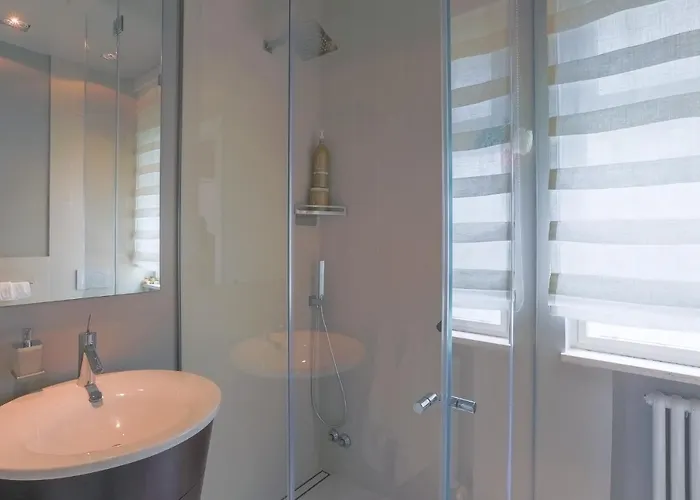 8, Emma Villa Cattolica