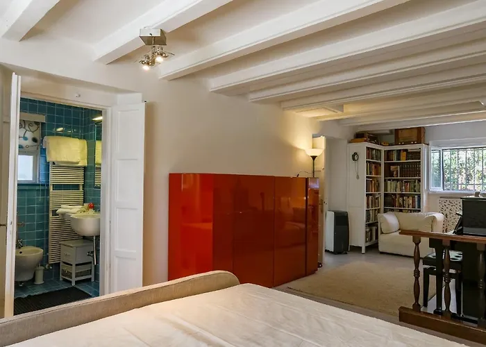 8, Emma Villa Cattolica