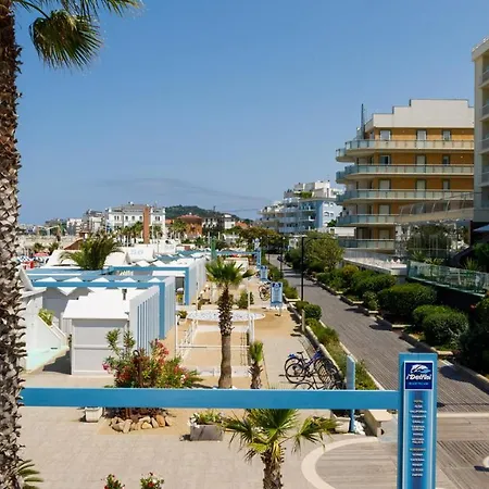 8, Emma Вилла *