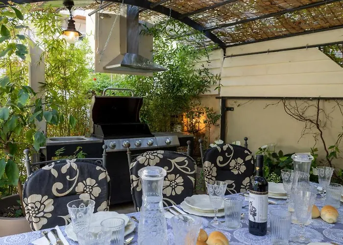 Вилла 8, Emma Каттолика